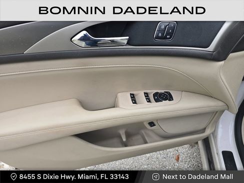 Used 2017 Lincoln MKZ Premiere image 15