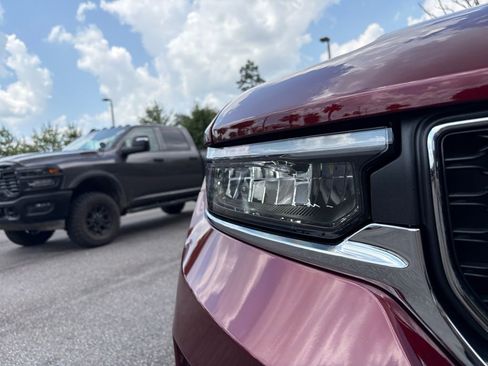 New 2025 Jeep Grand Cherokee Laredo X w/ Luxury Tech Group I image 28