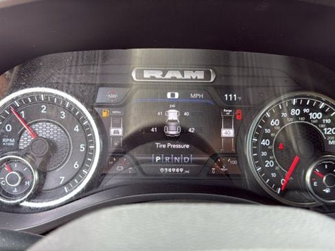 Certified 2023 RAM 1500 Big Horn AWD/4WD image 18