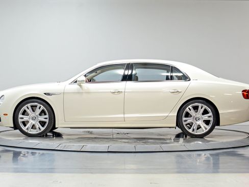Used 2016 Bentley Flying Spur W12 AWD/4WD image 44