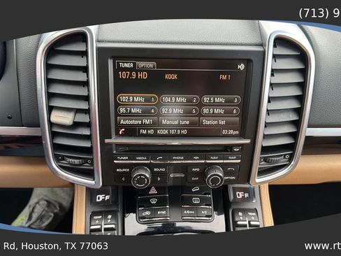 Used 2014 Porsche Cayenne image 47