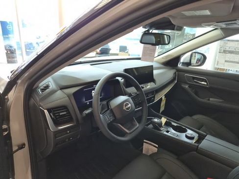 New 2026 Nissan Rogue Platinum AWD/4WD image 15
