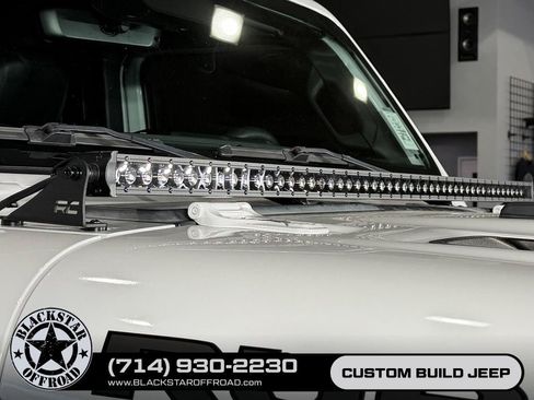 Used 2024 Jeep Wrangler Unlimited Rubicon 4xe AWD/4WD image 40