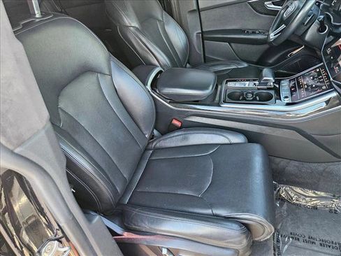 Used 2019 Audi Q8 Prestige AWD/4WD image 22