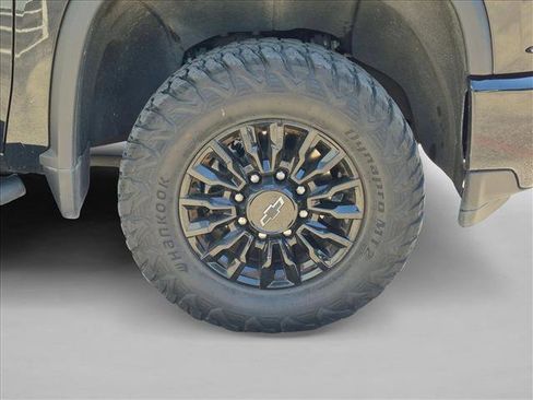 Used 2022 Chevrolet Silverado 2500 LTZ w/ LTZ Plus Package AWD/4WD image 27