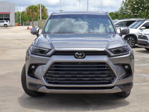 Used 2026 Toyota Grand Highlander AWD image 27