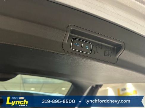Used 2024 Ford Explorer XLT w/ Equipment Group 202A AWD/4WD image 20