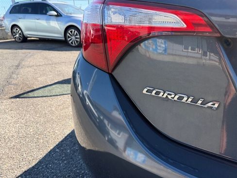 Used 2015 Toyota Corolla LE FWD image 18