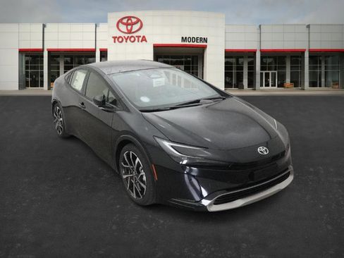 New 2026 Toyota Prius Plug-In Hybrid image 31
