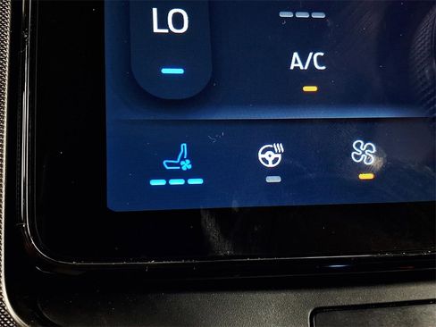 Used 2023 Ford Expedition Limited image 15