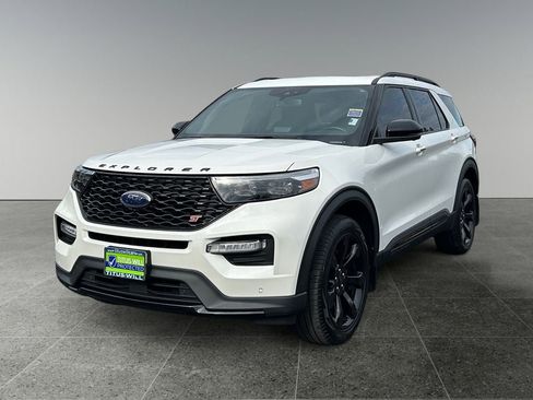 Used 2022 Ford Explorer ST w/ ST Street Pack AWD/4WD image 3