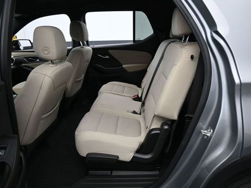 Used 2023 Chevrolet Traverse LS FWD image 28
