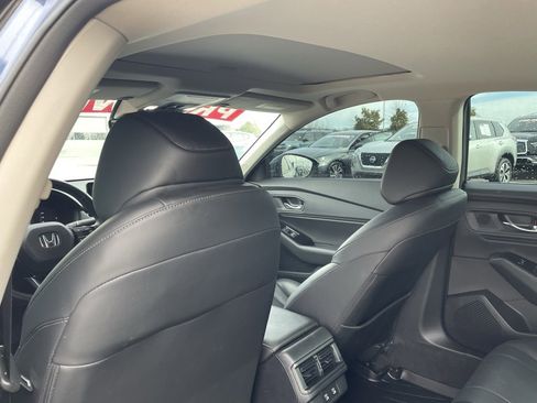Used 2023 Honda Accord Touring image 27