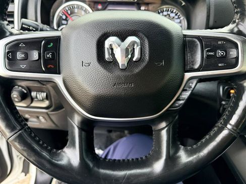 Used 2019 RAM 1500 Big Horn AWD/4WD image 30