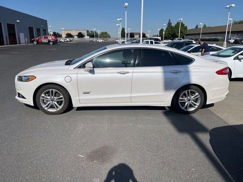 Used 2015 Ford Fusion Energi Titanium w/ Driver Assist Package FWD image 8