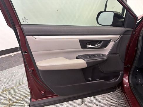 Used 2017 Honda CR-V LX image 10