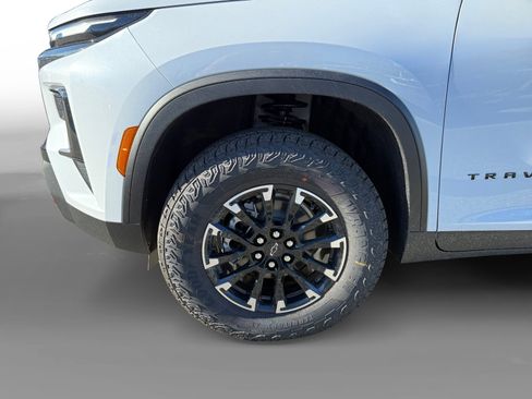 New 2026 Chevrolet Traverse Z71 w/ Driver Confidence Package image 9