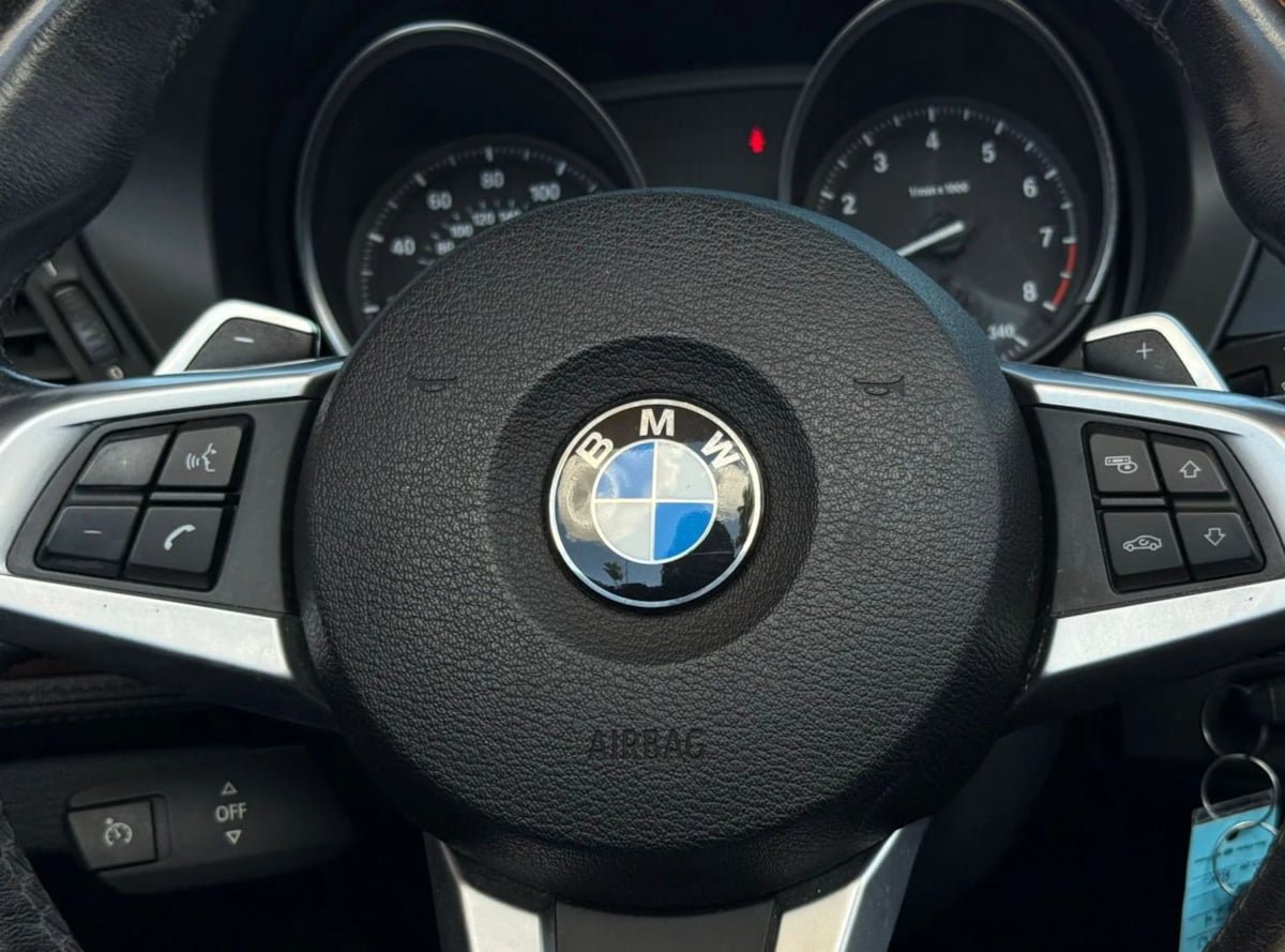 Used 2012 BMW Z4 sDrive35i RWD image 39
