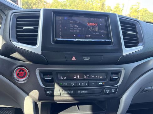 Used 2017 Honda Ridgeline RTS image 37