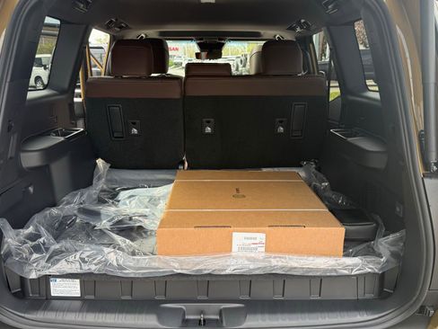 Used 2026 Toyota Land Cruiser w/ Premium Package image 36