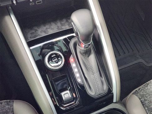 Certified 2024 Chevrolet Colorado ZR2 w/ Safety Package image 21