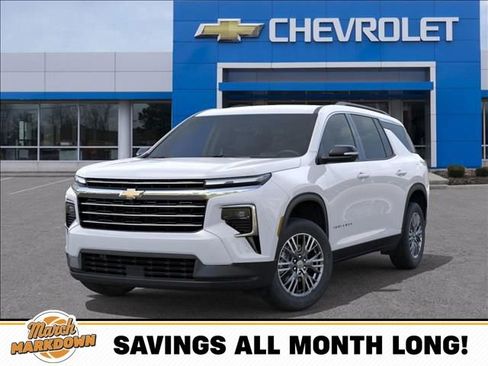 New 2026 Chevrolet Traverse LT w/ Driver Confidence Package image 6