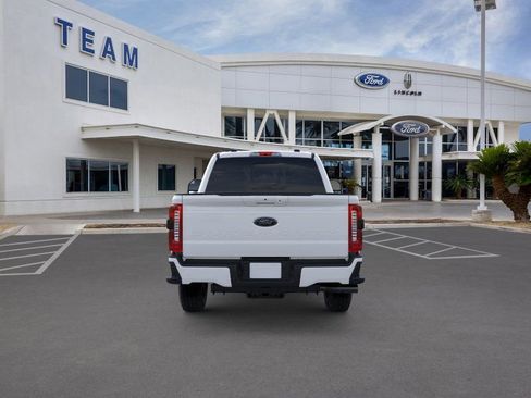 New 2026 Ford F250 Lariat w/ Black Appearance Package image 5