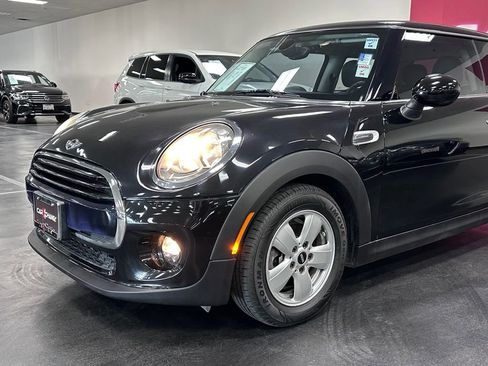 Used 2016 MINI Cooper 2-Door Hardtop image 11