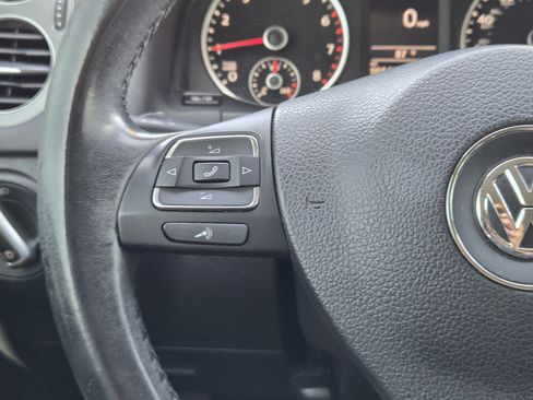 Used 2018 Volkswagen Tiguan Limited w/ Premium Package FWD image 23