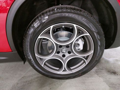 New 2025 Alfa Romeo Stelvio Sprint image 35