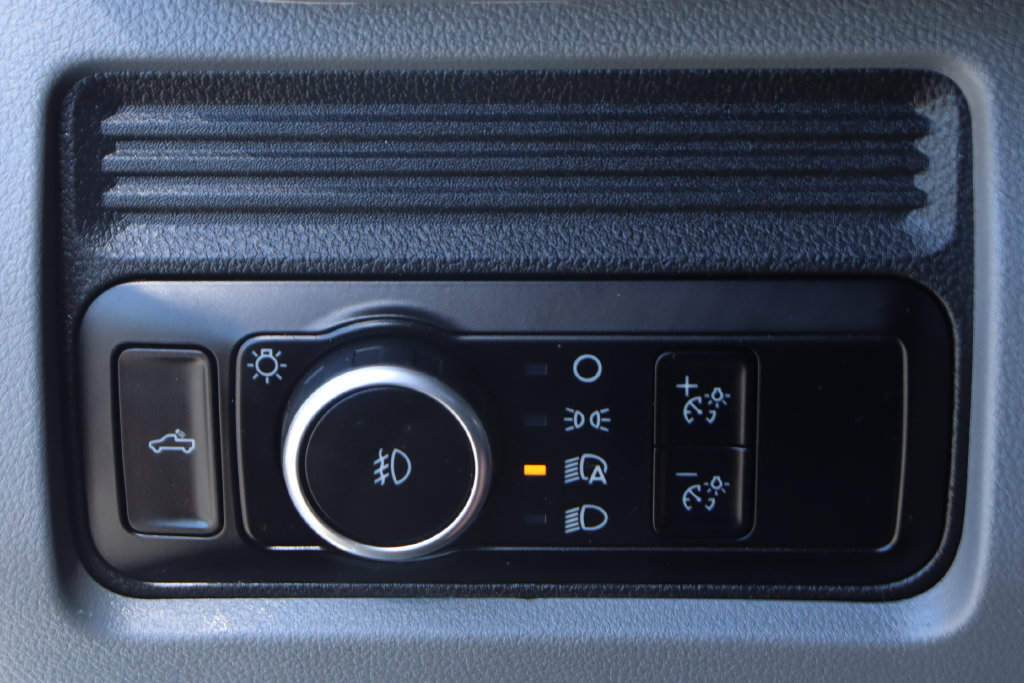 Used 2023 Ford F550 2WD Regular Cab Super Duty image 21