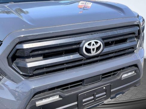 Used 2024 Toyota Tacoma SR5 AWD/4WD image 29