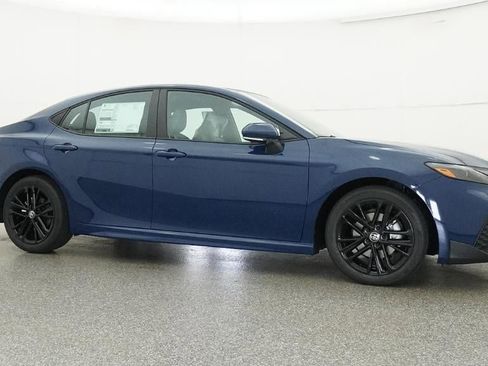 New 2026 Toyota Camry SE FWD image 28