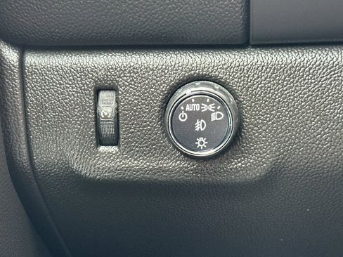 Certified 2017 Chevrolet Colorado LT w/ LT Convenience Package RWD image 33