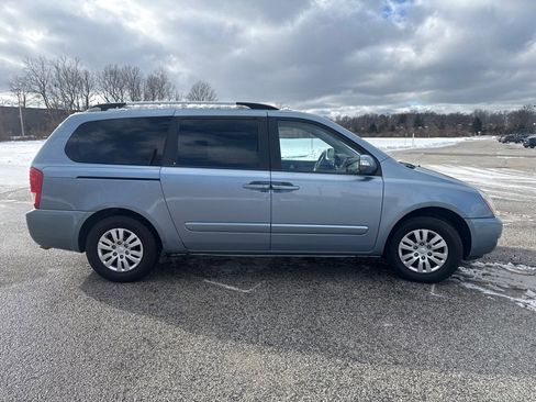Used 2014 Kia Sedona LX image 4