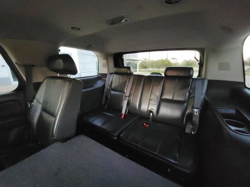 Used 2008 Chevrolet Tahoe LTZ w/ LTZ Preferred Equipment Group image 16