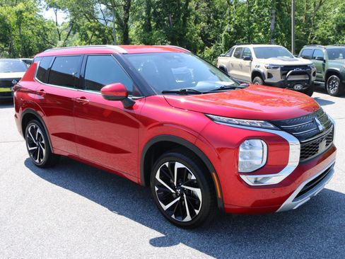 Used 2022 Mitsubishi Outlander SEL FWD image 10