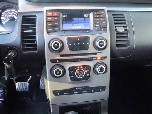 Used 2014 Ford Flex SE image 16