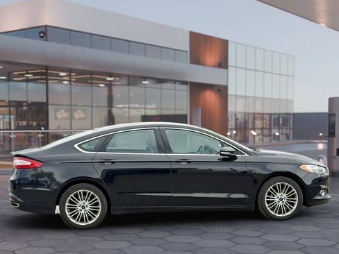 Used 2016 Ford Fusion SE w/ Equipment Group 202A AWD/4WD image 11