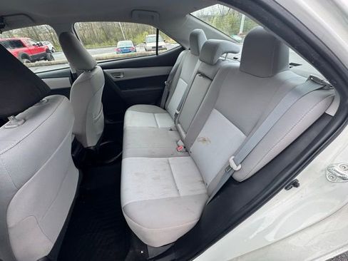 Used 2016 Toyota Corolla LE image 12