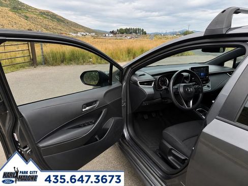 Used 2022 Toyota Corolla SE w/ Blackout Package (TMS) FWD image 11