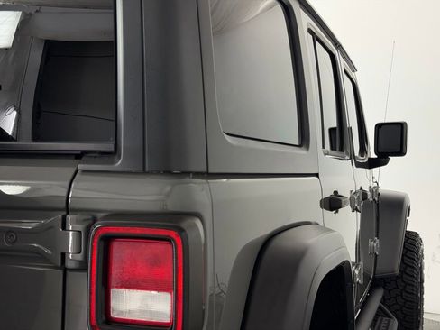 Used 2021 Jeep Wrangler Unlimited Sport AWD/4WD image 57