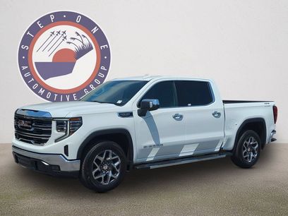 Used 2025 GMC Sierra 1500 SLT w/ SLT Premium Package