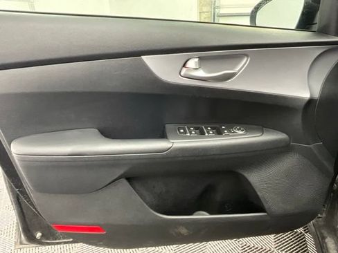 Used 2024 Kia Forte LXS FWD image 15