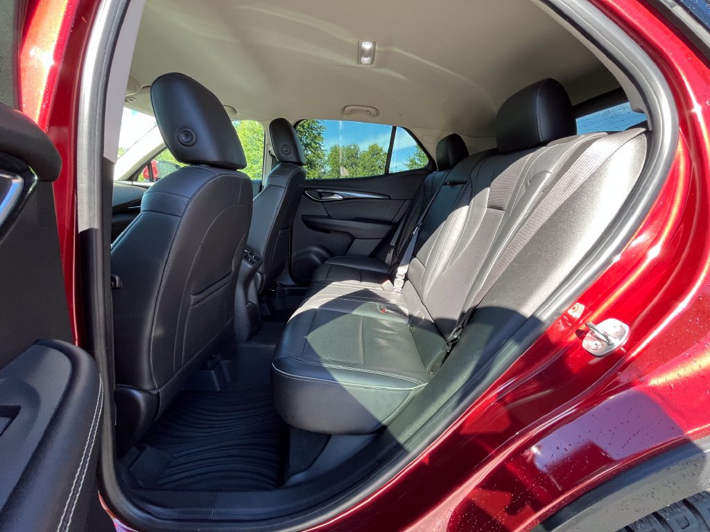 Certified 2021 Buick Envision Essence AWD/4WD image 18