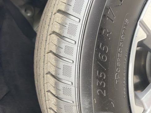 Used 2025 GMC Terrain Elevation image 31