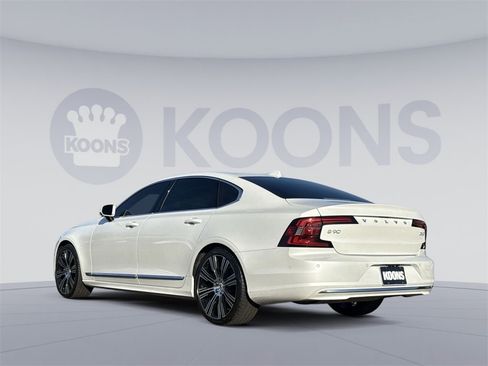 Used 2023 Volvo S90 B6 Ultimate image 4