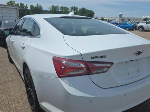 Used 2024 Chevrolet Malibu LT w/ Sport Edition FWD image 4