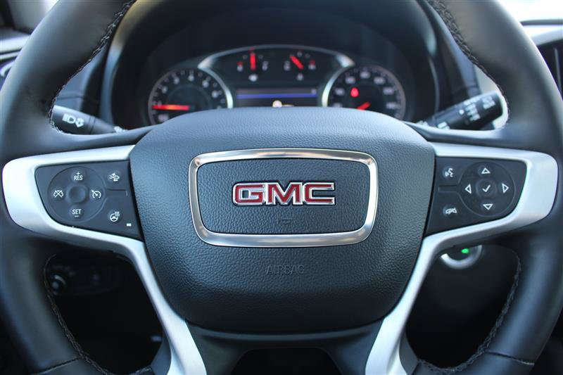 Used 2024 GMC Terrain SLT AWD/4WD image 15