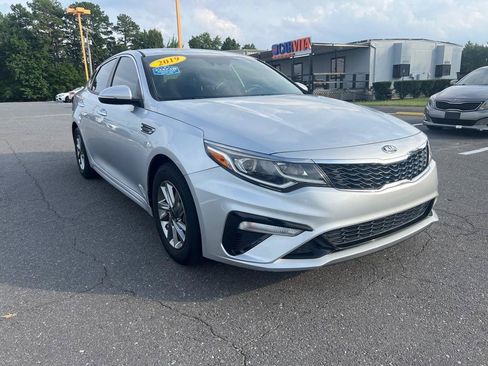 Used 2019 Kia Optima LX FWD image 3